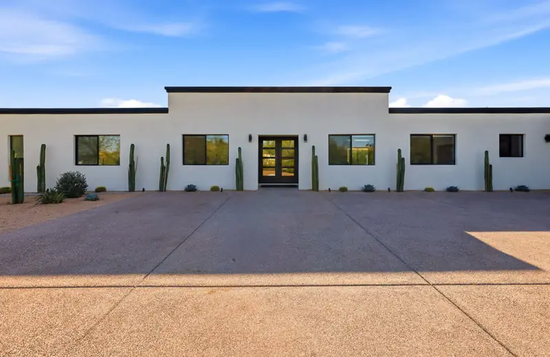 hero exterior photo, Paradise Valley, AZ
