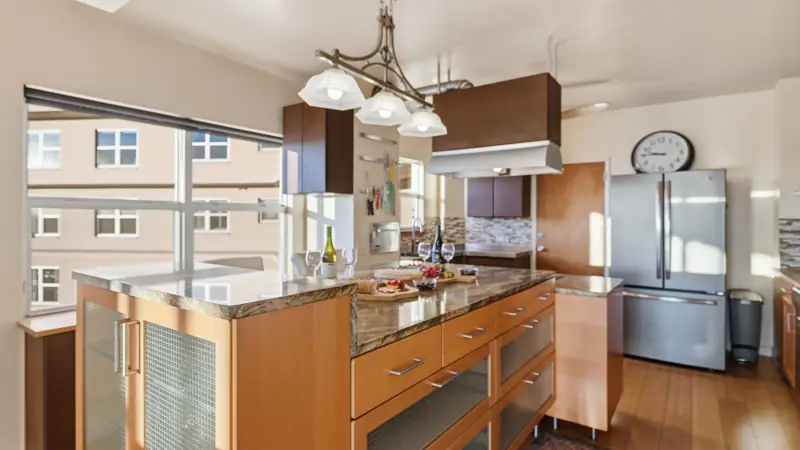 Downtown Phoenix high-rise listing photo