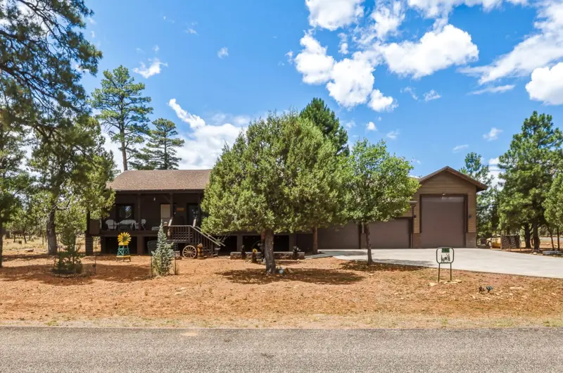 Happy Jack cabin listing photo