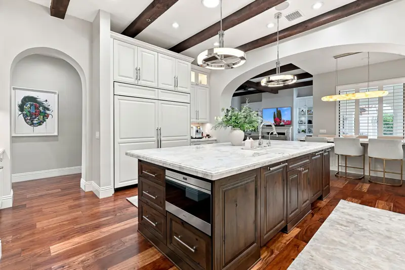 Paradise Valley listing photo